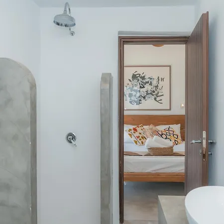 Dione Platis Gialos (Sifnos)