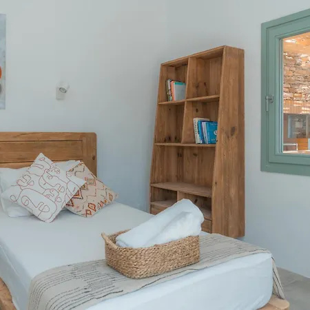 Villa Dione Platis Gialos (Sifnos)