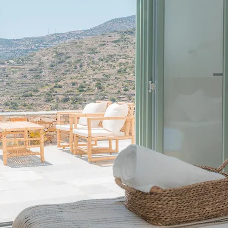 Dione Villa *