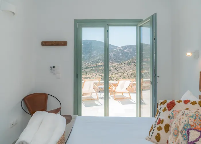 Dione Platis Gialos (Sifnos)