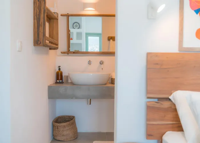 Dione Platis Gialos (Sifnos)