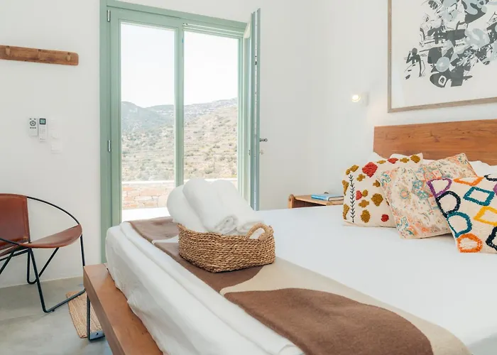 Dione Platis Gialos (Sifnos)