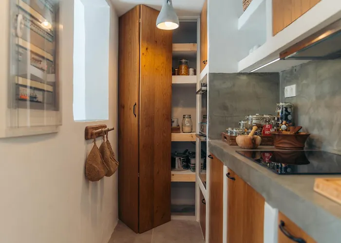 Dione Platis Gialos (Sifnos)